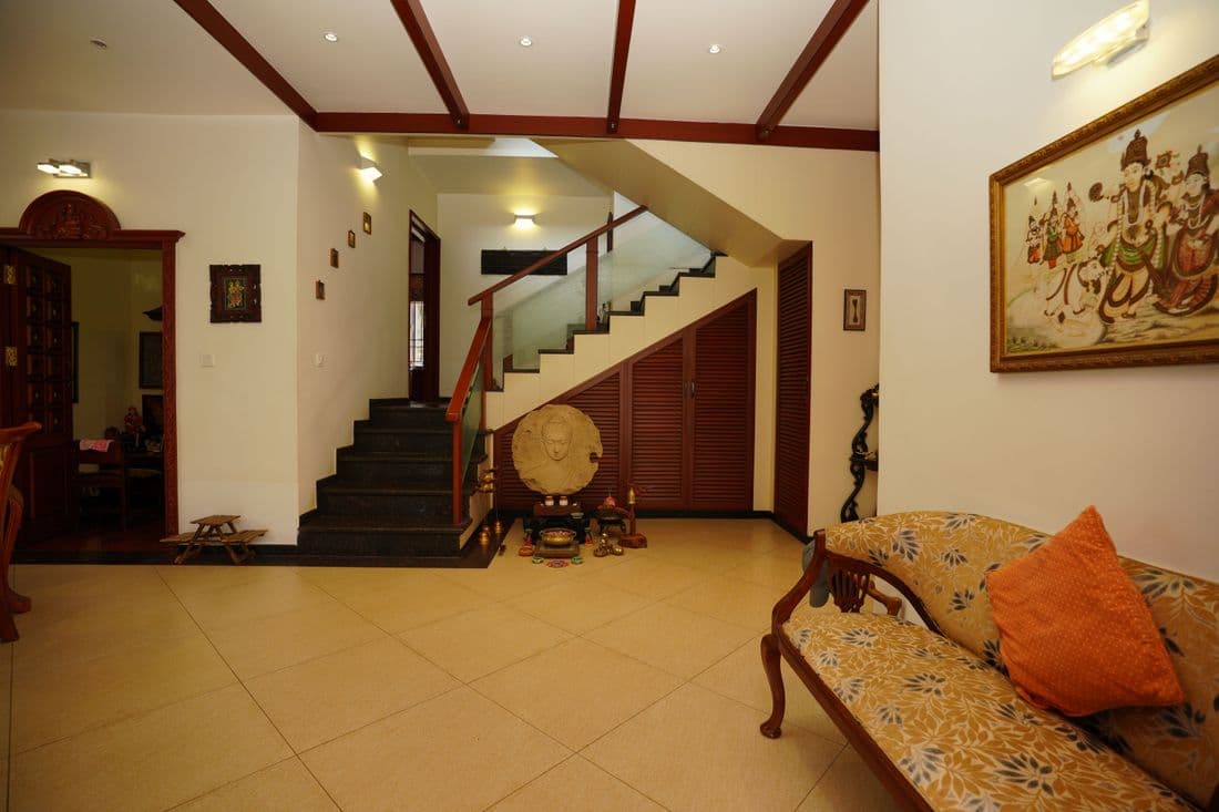 Staircase and lobby